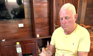 British tourists overcharged 300 million VND on card, police assist in recovery