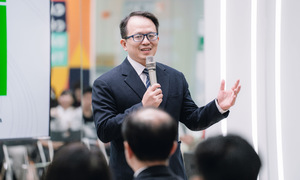 Why Asia Vietnam trains AI professionals with an interdisciplinary application focus