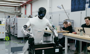 Siemens tests humanoid robot in industrial logistics
