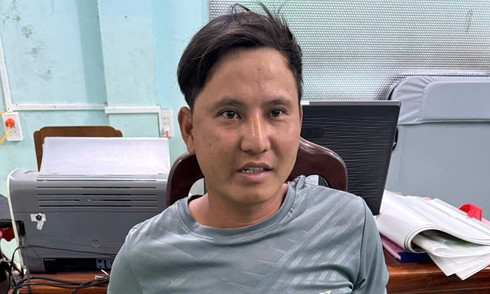 Police major seriously stabbed while on duty