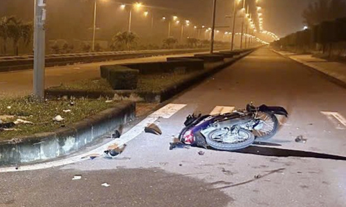 Three youths die near motorbike on Quang Tri road