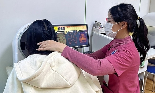 Faces marred near Tet from 'express' filler injections