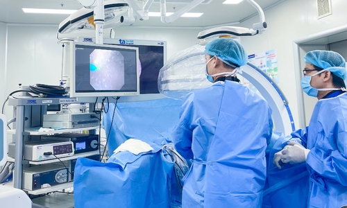 Severe abdominal pain due to lodged ureteral stones