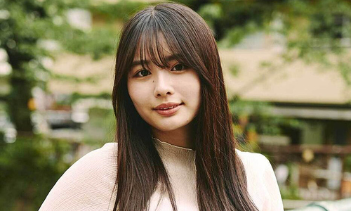 Japanese model's X-ray photo draws 43 million views