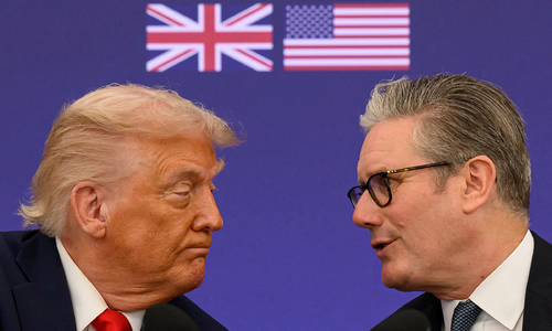 UK declares non-alignment between US and China