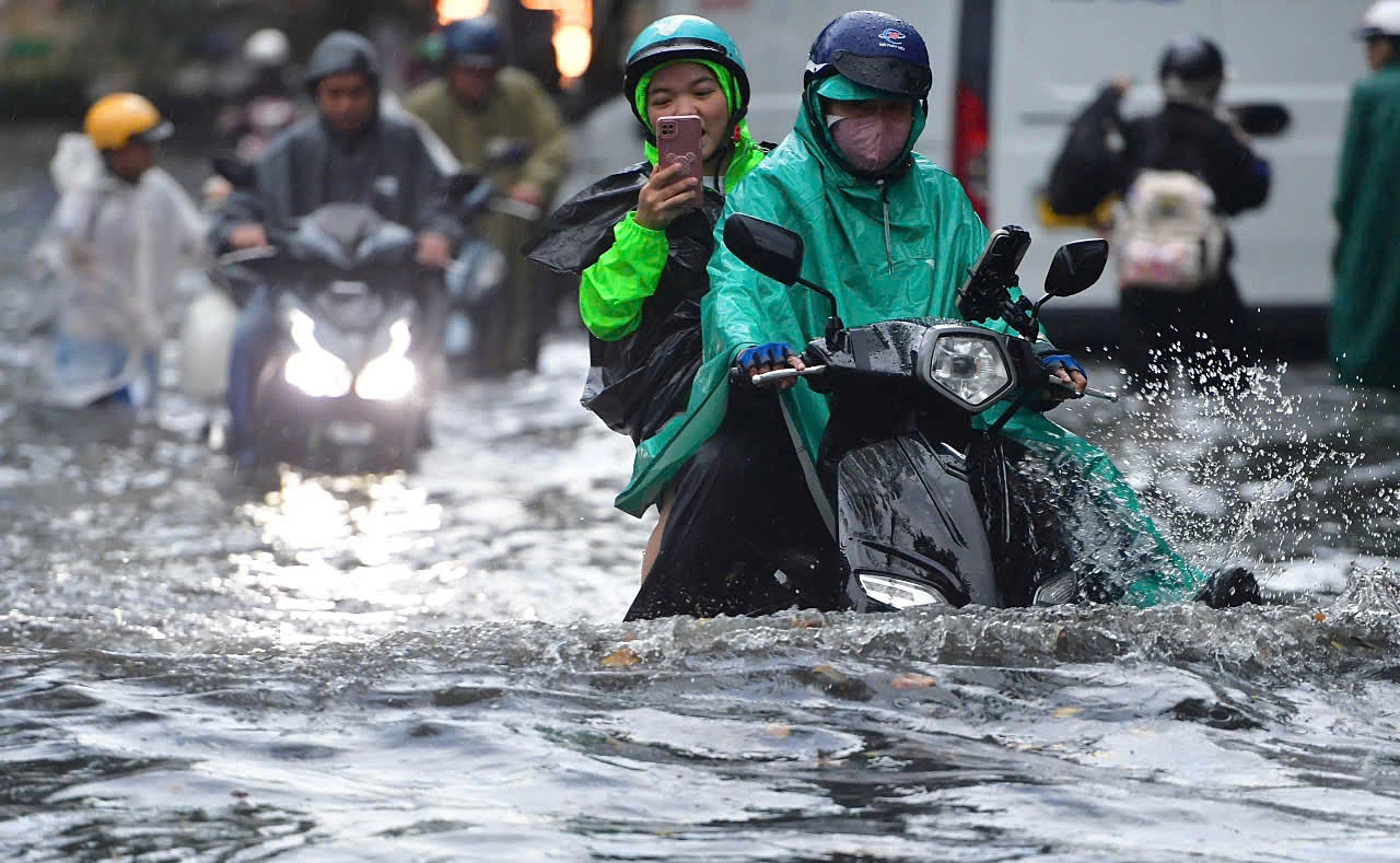 Ho Chi Minh City's flood control master plan 'outdated'