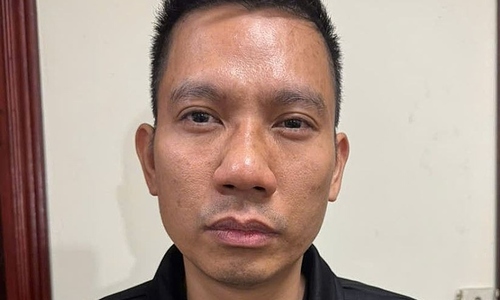 Prostitution brokerage for 'madams in their 40s' priced at 2.5 million VND