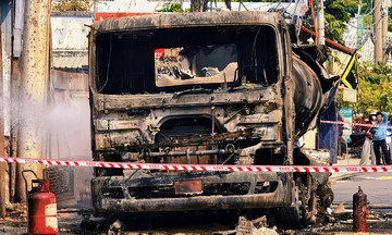 Scene of tanker truck fire spreading to factory