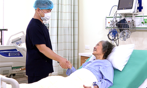 Elderly woman's lungs turn 'white' from severe inflammation