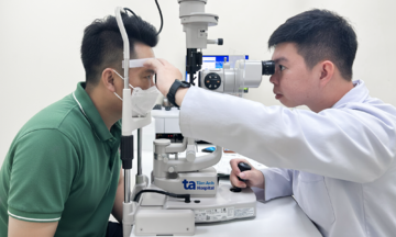 Man falls from 3 meters, suffers conjunctival hemorrhage