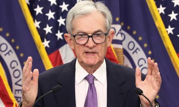 Fed holds interest rates steady