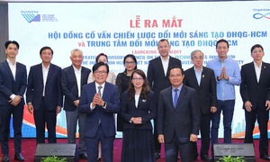 Eight major business leaders advise Vietnam National University TP HCM