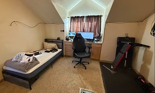 Man locks himself away for a year to 'overhaul' his life