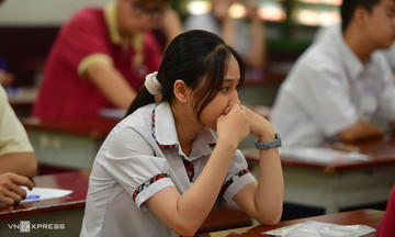 Applying a hard minimum score for transcript-based admissions is 'very dangerous'