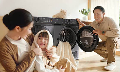 Caring for clothes on humid days with the Toshiba heat pump dryer