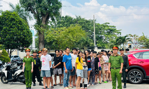 Ho Chi Minh City police arrest 36 in inter-provincial drug ring