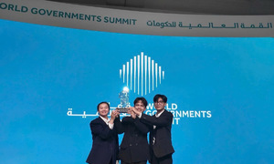 Vietnamese students win international silver award with AI for the hearing impaired