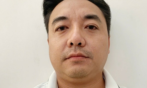 Bank director who appropriated over 5 billion dong surrenders