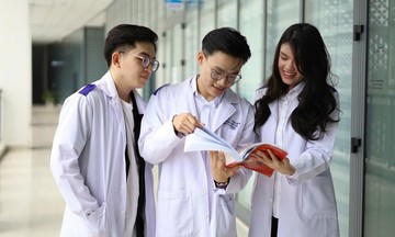 Resident doctors in Ho Chi Minh City to receive tuition fee exemption