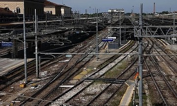 Railway Sabotage Disrupts Italian Travel Amid Winter Olympics