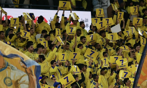 Ronaldo honored by Al Nassr fans