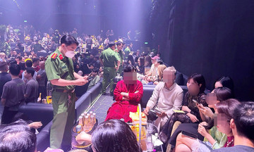Police raid Aplus bar in central Ho Chi Minh City