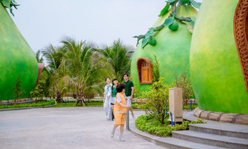 Tet holiday retreat and entertainment amidst nature at Son Tien
