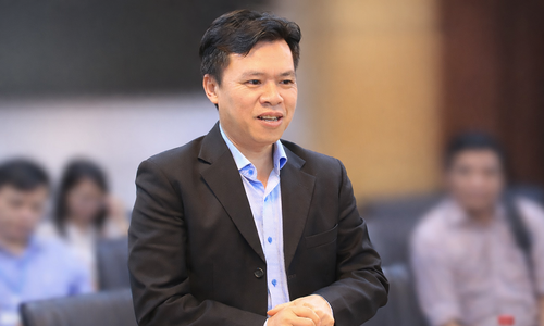 Vice rector of Ho Chi Minh City University of Law receives the order of academic palms