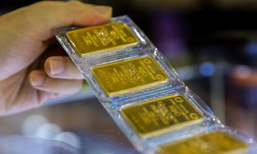 Expert: 'Time needed for gold speculation to subside'