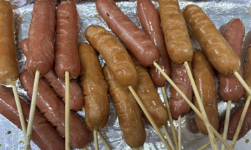 Seven food groups to limit to reduce cancer risk