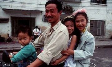 Hanoi Tet in the 1990s through a French photographer's lens