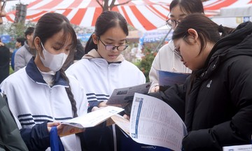 Hanoi architectural university drops transcript review, increases ielts bonus points