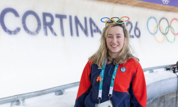 Winter olympic 'single queen' receives 600 date invitations