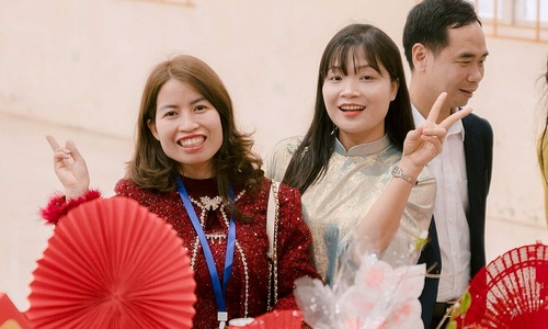 Hanoi allocates over 35 billion VND as advance bonus for teachers nearing Tet