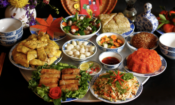 Foods and drinks that easily trigger gout flare-ups during Tet