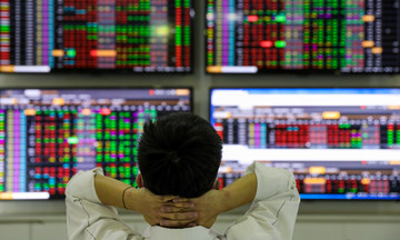 17 individuals banned from securities trading for two years