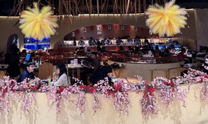 Restaurants fully booked on Valentine's night