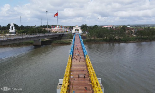 Hien Luong Bridge after restoration
