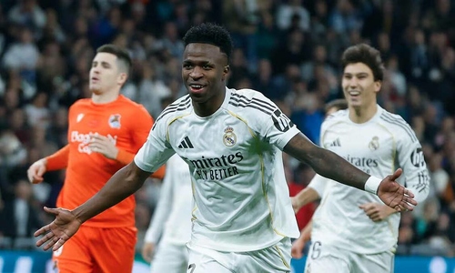 Real pushes Barca to second in La Liga