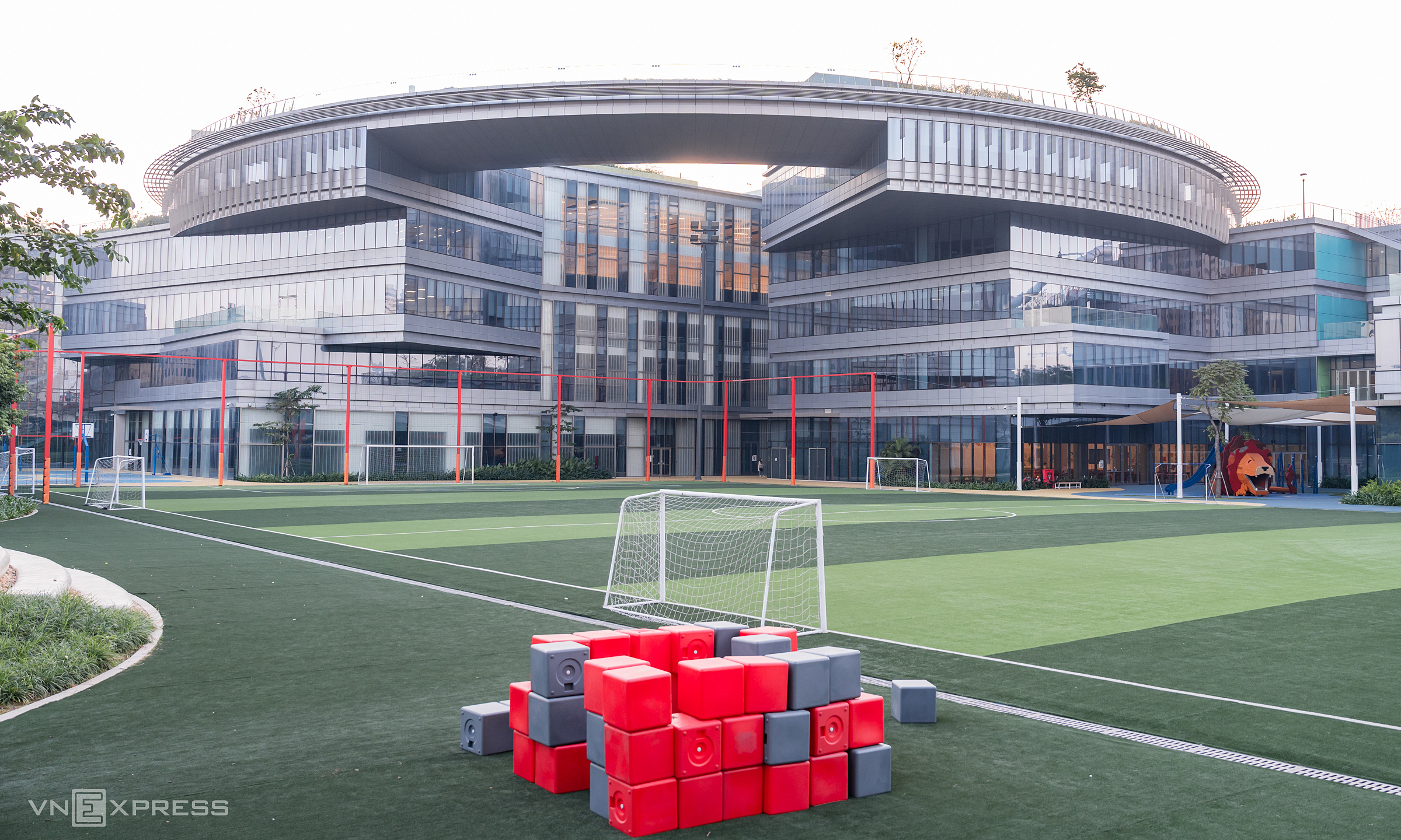 'Deposit fees' for first grade at Hanoi private schools reach 110 million VND