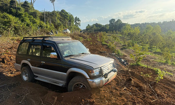 Couple and son die in car accident