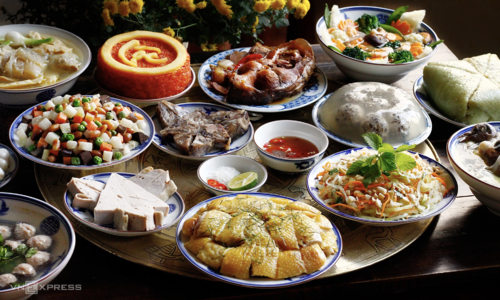 How to reheat Tet food to prevent poisoning