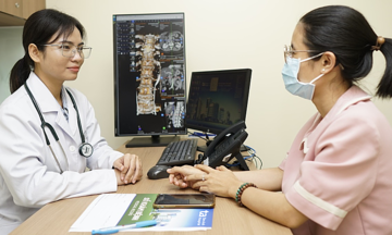 What should cancer patients do for a healthy and joyful Tet?