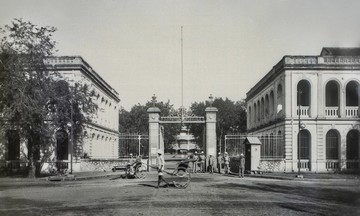 Traces of a 150-year-old city gate near Ba Son Bridge