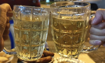 Alcohol: a catalyst or a "spoiler" in the bedroom?