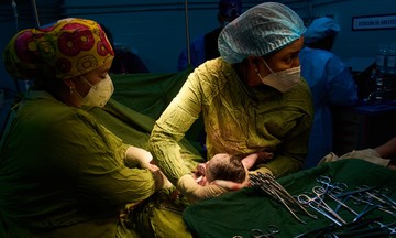 Cuban minister warns of impending health crisis