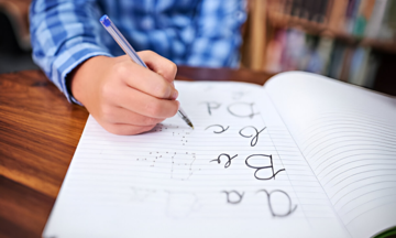 American schools favor handwriting's return
