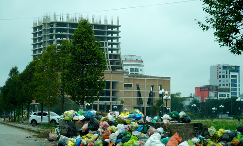 Trash overflows Thanh Hoa streets after Tet