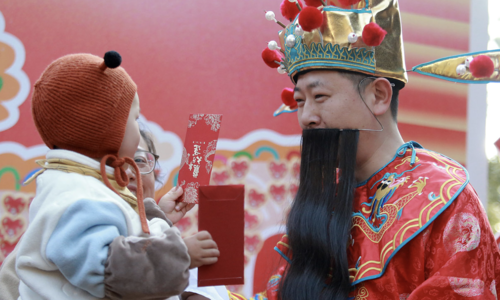 Young Chinese adults 'financially drained' by red envelopes