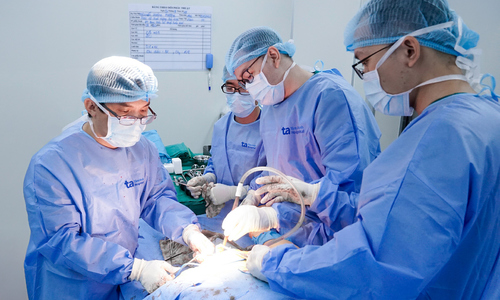 Femoral head necrosis leads to hip replacement for man